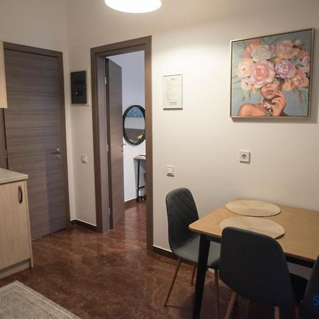 Explore Greece From Lovely City Centre Apartment Chalkís Buitenkant foto